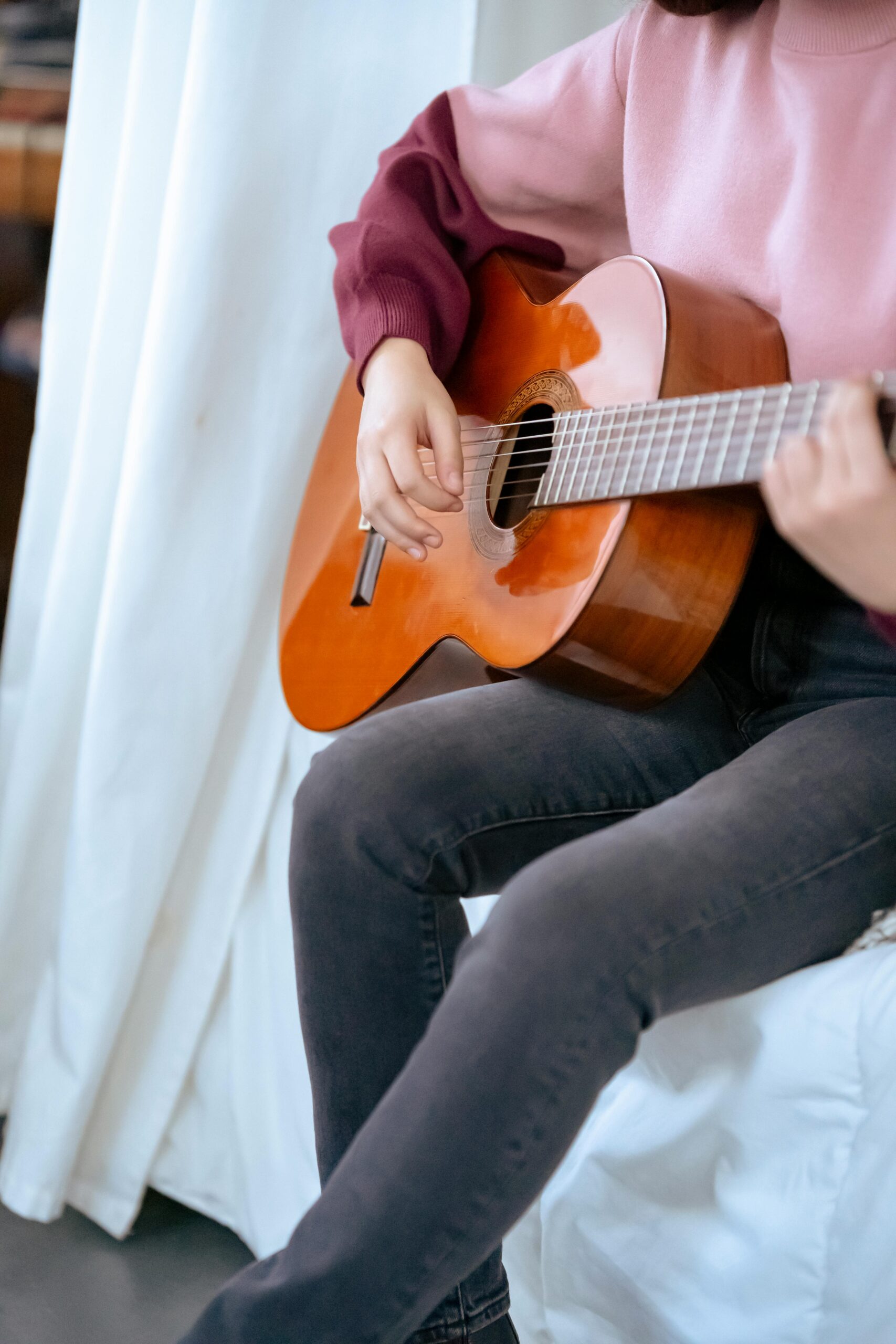 10 Practice Tips for Guitar Players to Improve Quickly